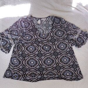 Roommates Navy, Black and White Patterned Blouse